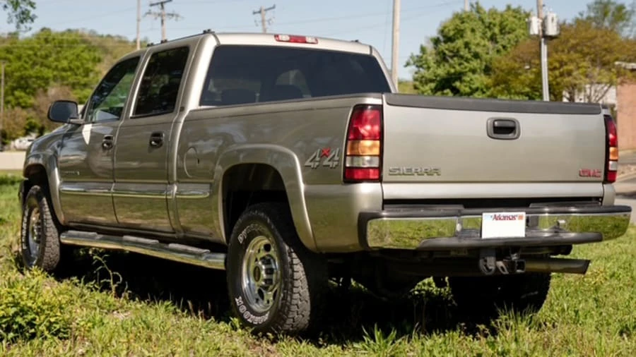 2002 GMC Sierra Heavy Duty 2nd Gen - Image 11 of 25
