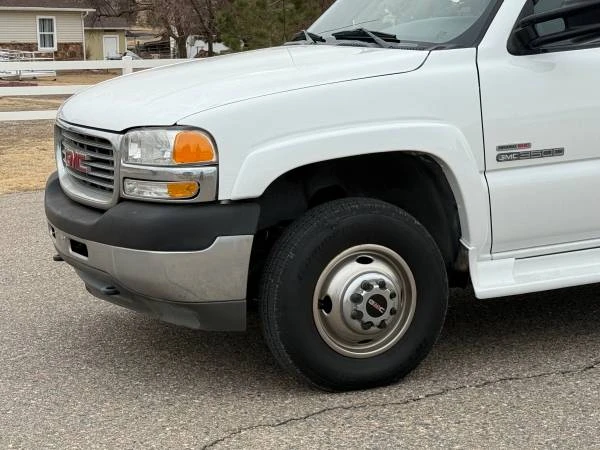 2002 GMC Sierra Heavy Duty 2nd Gen - Image 8 of 15