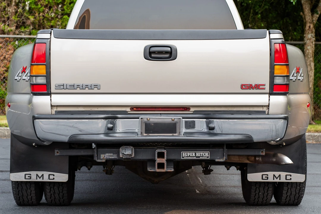 2002 GMC Sierra Heavy Duty 2nd Gen - Image 14 of 31