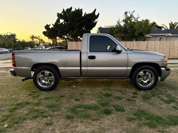 2002 GMC Sierra 2nd Gen - Image 3 of 11