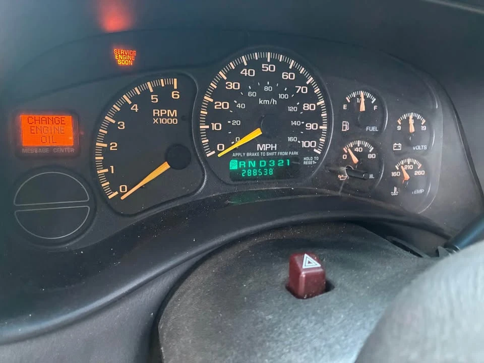 2002 GMC Sierra 1st Gen - Image 10 of 12