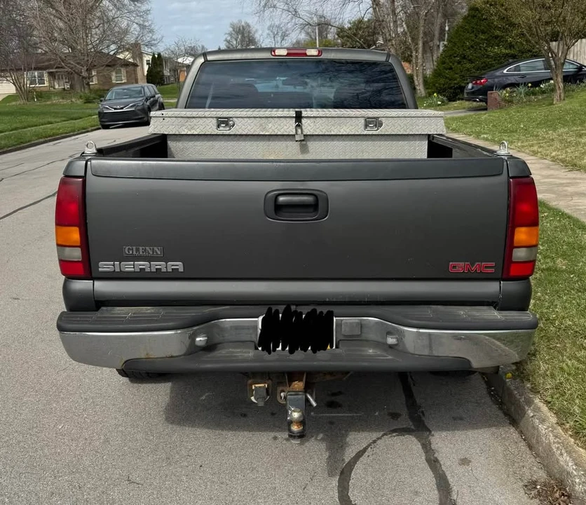 2002 GMC Sierra 1st Gen - Image 2 of 19
