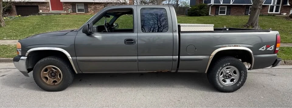 2002 GMC Sierra 1st Gen - Image 3 of 19