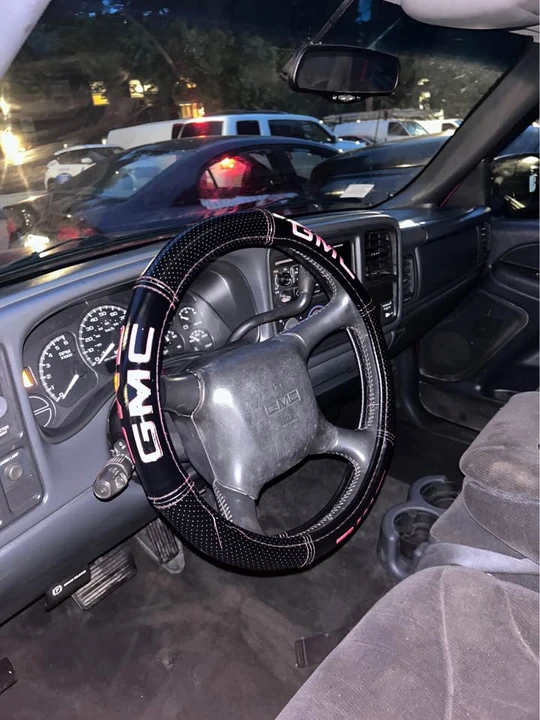 2002 GMC Sierra 1st Gen - Image 2 of 9