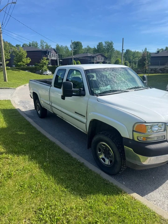 2002 GMC Sierra 1st Gen - Image 3 of 9