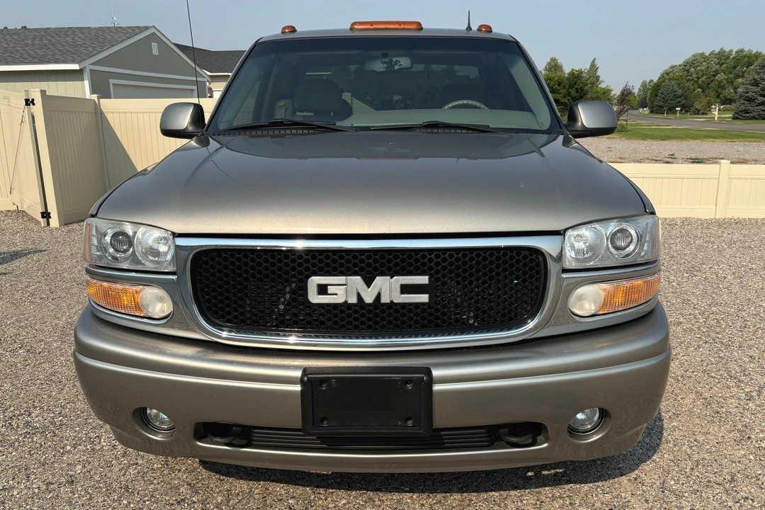 2002 GMC Sierra 2nd Gen - Image 2 of 31