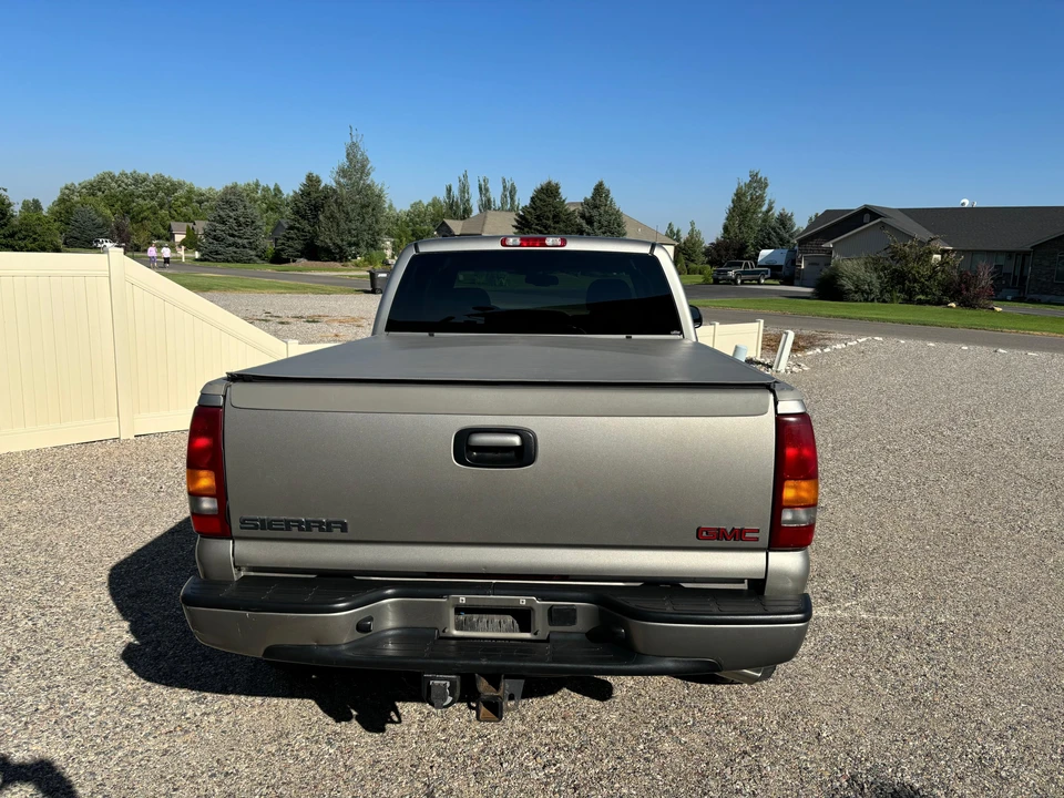 2002 GMC Sierra 2nd Gen - Image 8 of 31