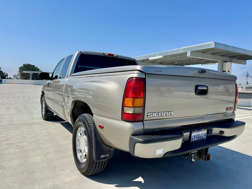 2002 GMC Sierra 2nd Gen - Image 12 of 31
