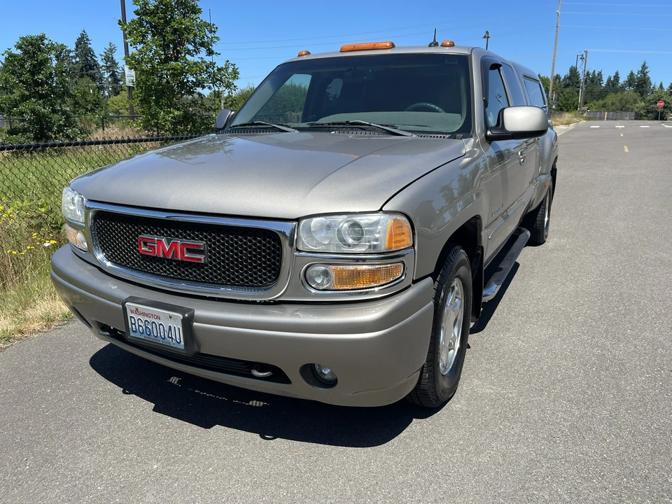 2002 GMC Sierra 2nd Gen - Image 5 of 31
