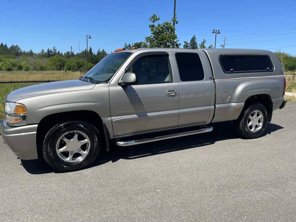 2002 GMC Sierra 2nd Gen - Image 10 of 31