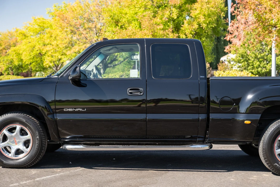 2002 GMC Sierra 2nd Gen - Image 13 of 31