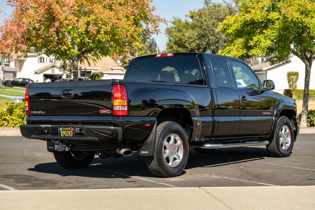 2002 GMC Sierra 2nd Gen - Image 6 of 31