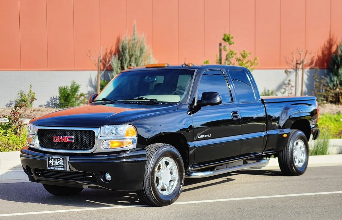 2002 GMC Sierra 2nd Gen - Image 4 of 31