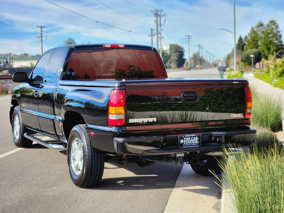2002 GMC Sierra 2nd Gen - Image 18 of 31