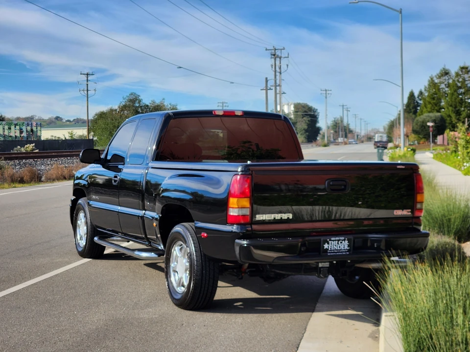 2002 GMC Sierra 2nd Gen - Image 17 of 31