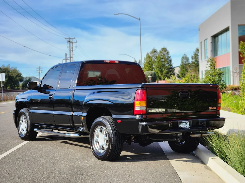 2002 GMC Sierra 2nd Gen - Image 15 of 31
