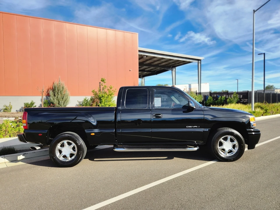 2002 GMC Sierra 2nd Gen - Image 25 of 31