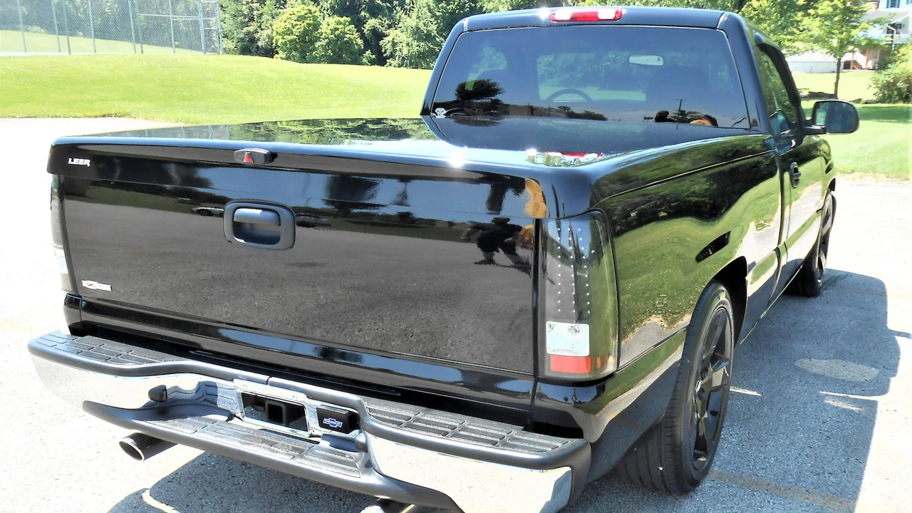 2002 GMC Sierra 2nd Gen - Image 14 of 21