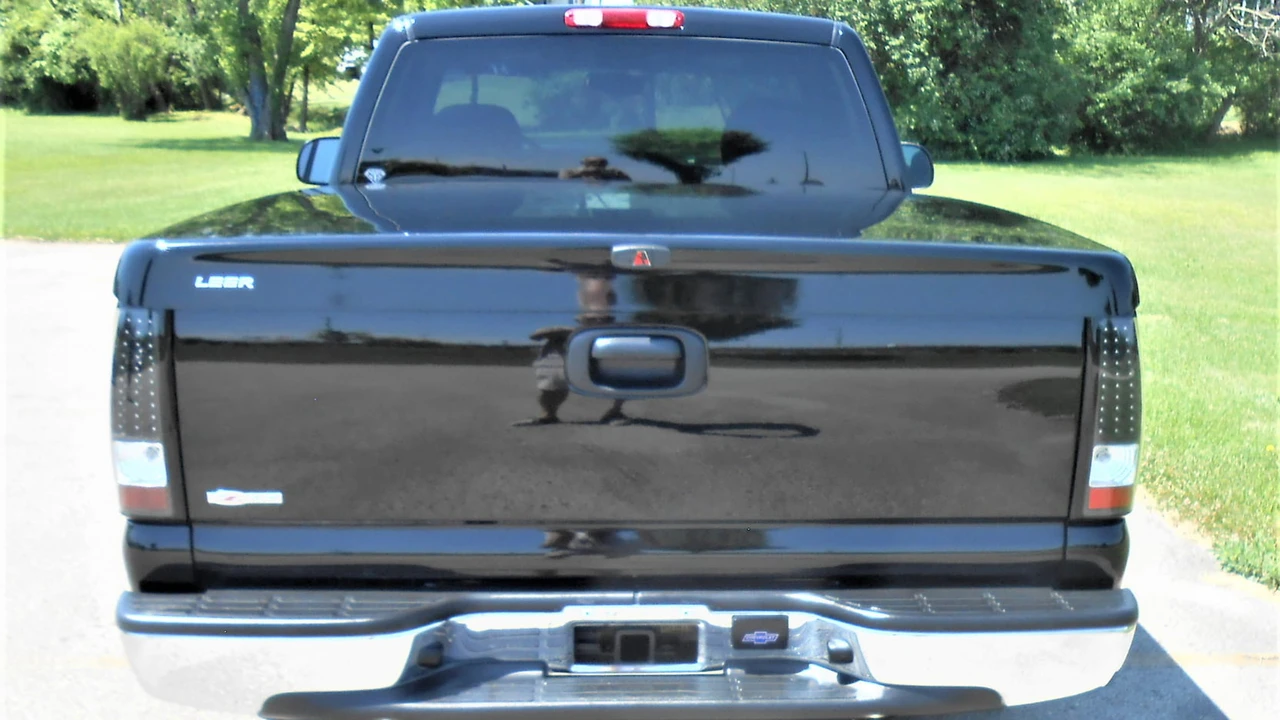 2002 GMC Sierra 2nd Gen - Image 16 of 21