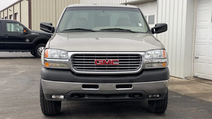 2002 GMC Sierra 2nd Gen - Image 9 of 13