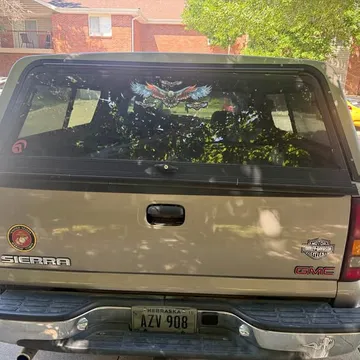 2002 GMC Sierra Pickup 4D 6 1/2 ft