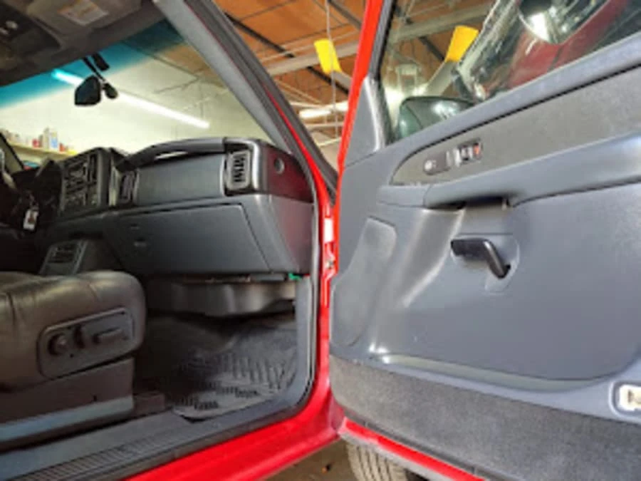 2002 GMC Sierra 2nd Gen - Image 3 of 7
