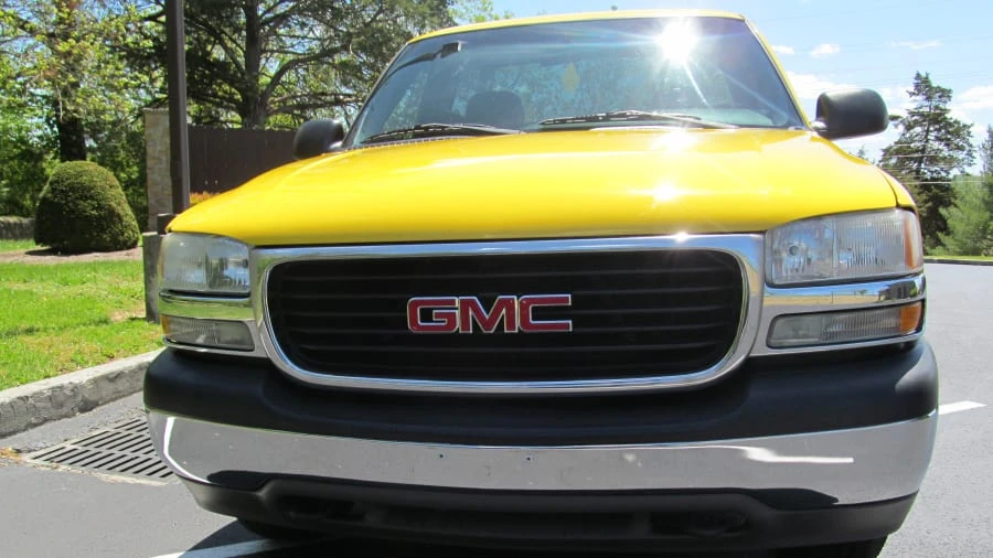 2002 GMC Sierra 2nd Gen - Image 4 of 9