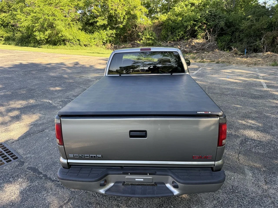 2002 GMC S-15/Sonoma - Image 5 of 31