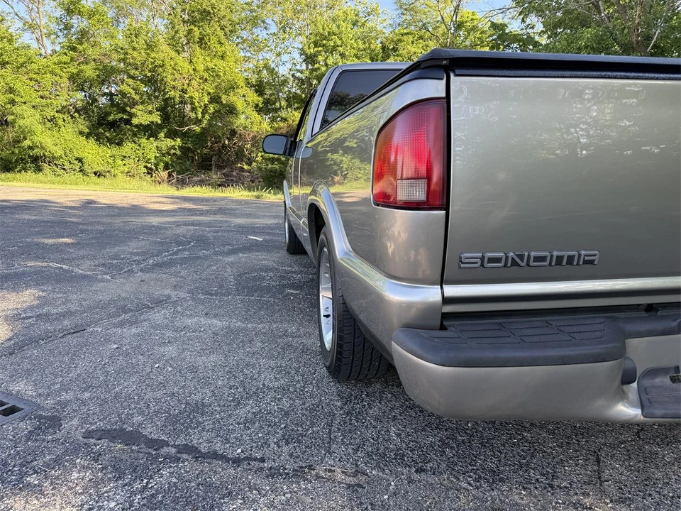 2002 GMC S-15/Sonoma - Image 19 of 31