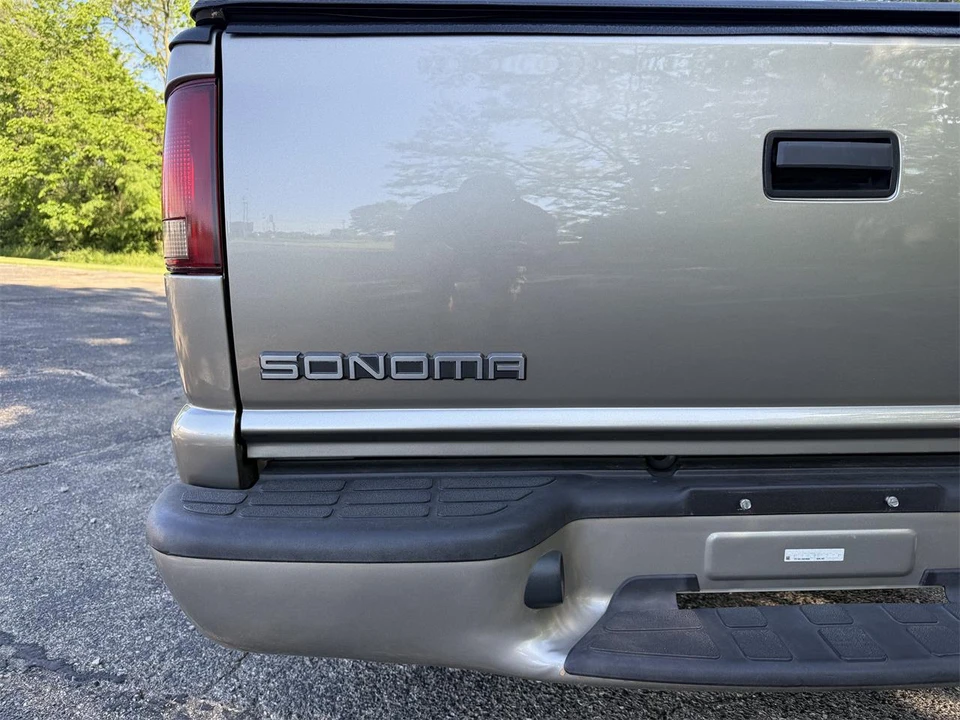 2002 GMC S-15/Sonoma - Image 20 of 31