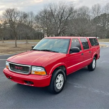 2002 GMC Sonoma Crew Cab SLS Pickup 4D 4 1/2 ft