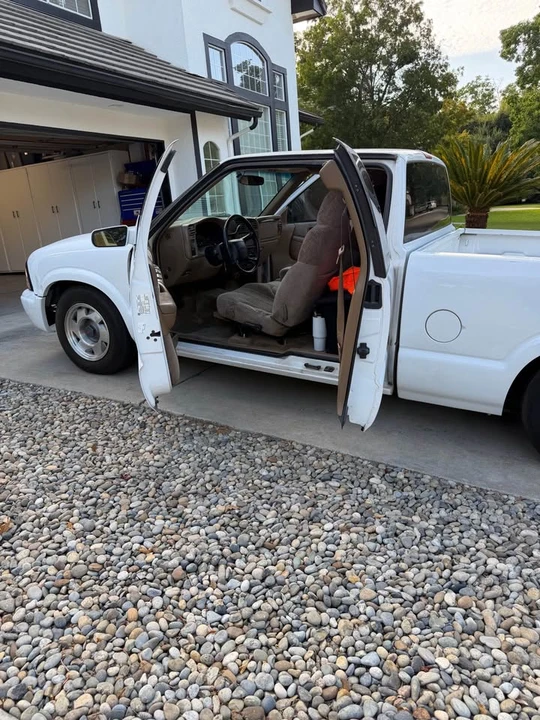 2002 GMC S-15/Sonoma - Image 13 of 13