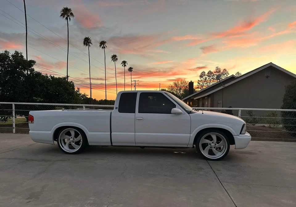 2002 GMC S-15/Sonoma - Image 5 of 13