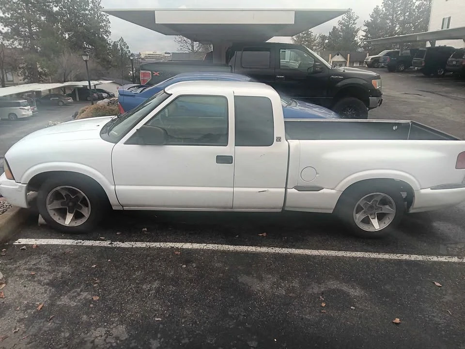 2002 GMC S-15/Sonoma - Image 5 of 11