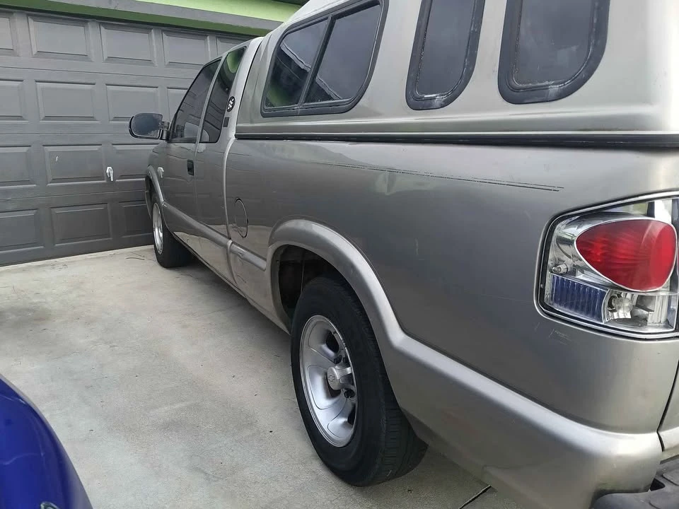 2002 GMC S-15/Sonoma - Image 6 of 6