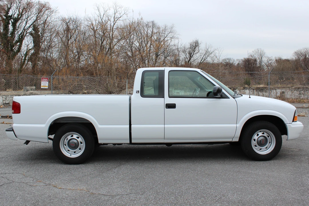 2002 GMC S-15/Sonoma - Image 3 of 5