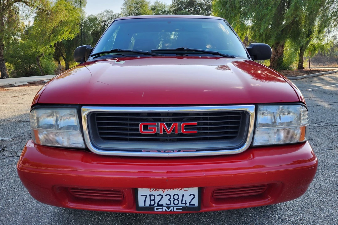 2002 GMC S-15/Sonoma - Image 2 of 31