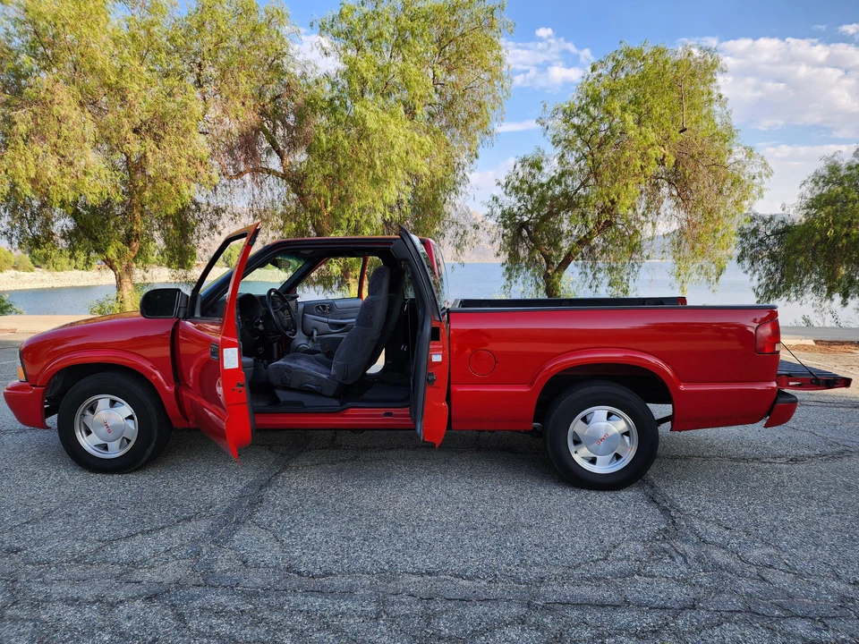 2002 GMC S-15/Sonoma - Image 14 of 31