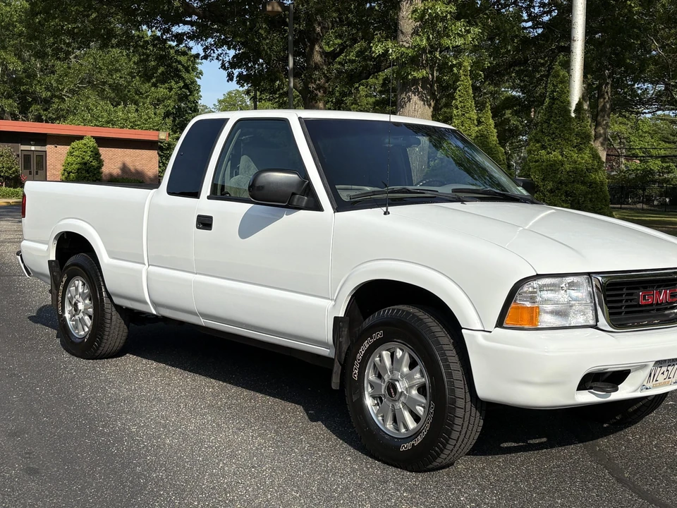 2002 GMC S-15/Sonoma - Image 10 of 31