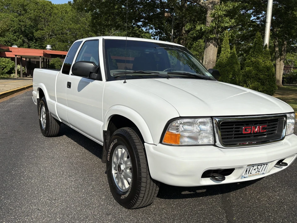 2002 GMC S-15/Sonoma - Image 11 of 31