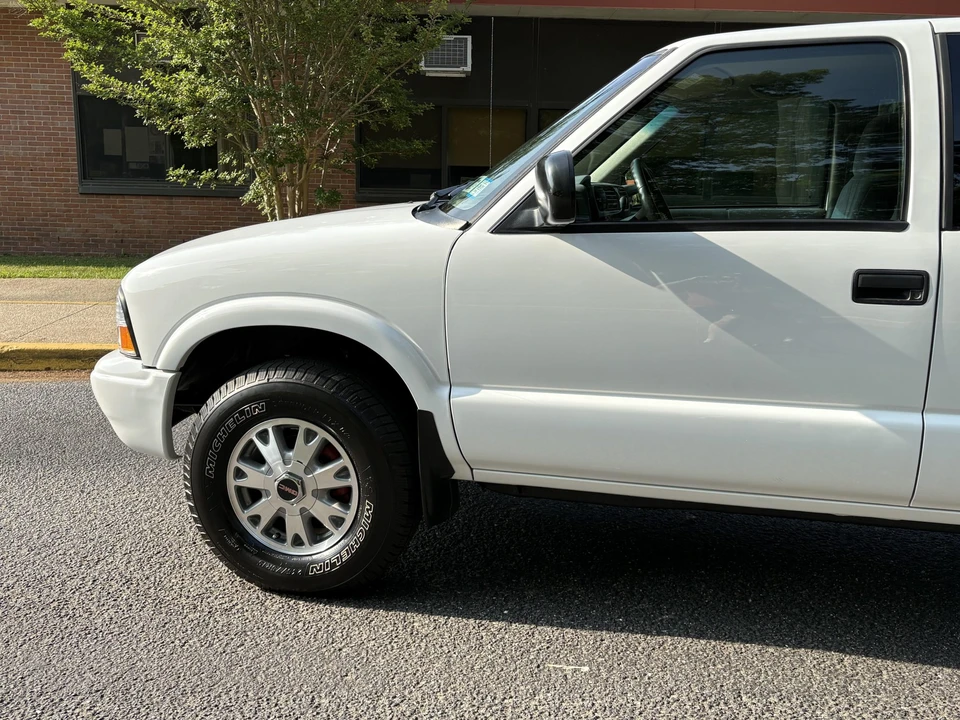 2002 GMC S-15/Sonoma - Image 19 of 31