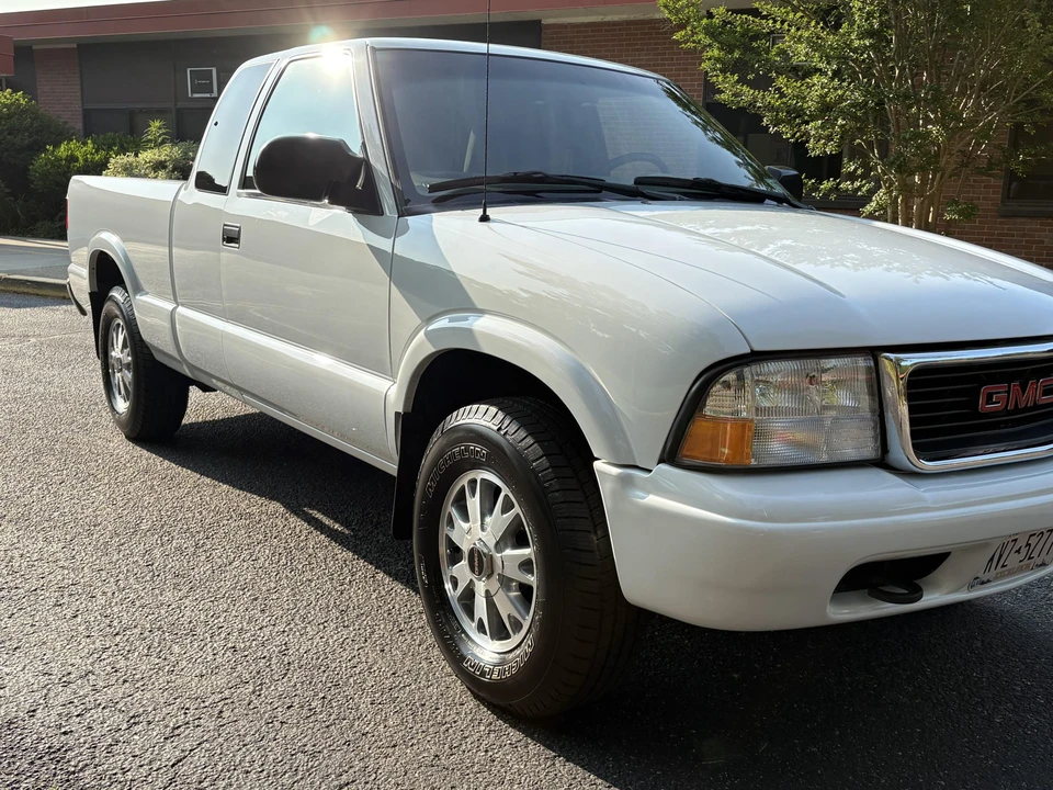2002 GMC S-15/Sonoma - Image 13 of 31