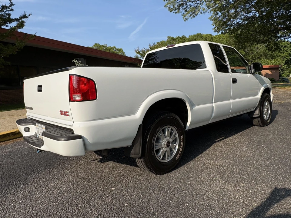 2002 GMC S-15/Sonoma - Image 8 of 31
