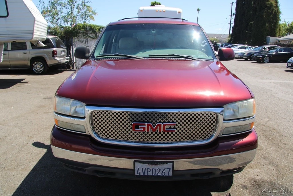 2002 GMC Yukon 2nd Gen - Image 12 of 21