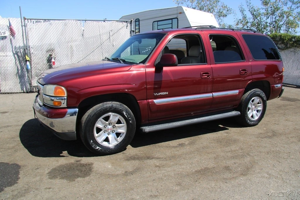 2002 GMC Yukon 2nd Gen - Image 3 of 21