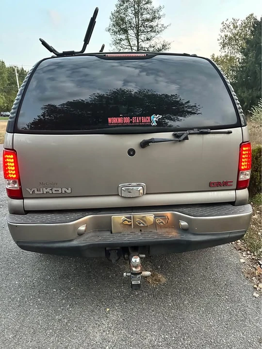 2002 GMC Yukon 2nd Gen - Image 2 of 14