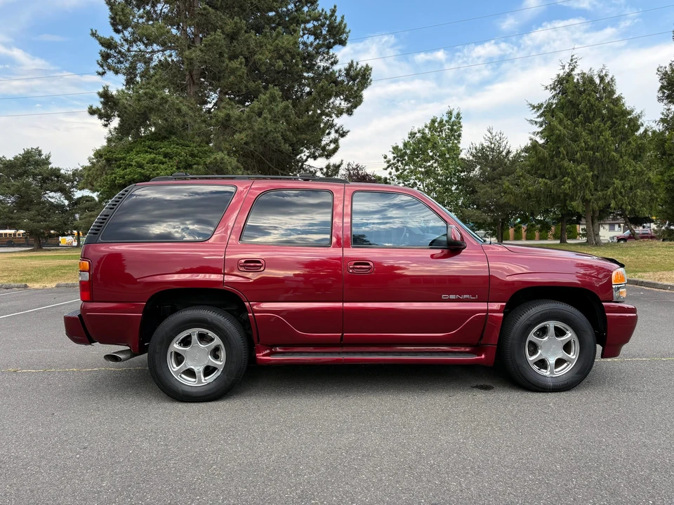 2002 GMC Yukon 2nd Gen - Image 13 of 31