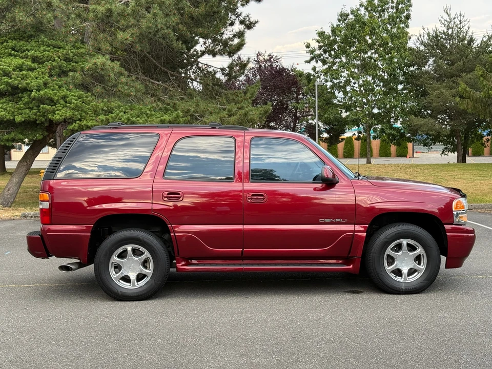 2002 GMC Yukon 2nd Gen - Image 15 of 31