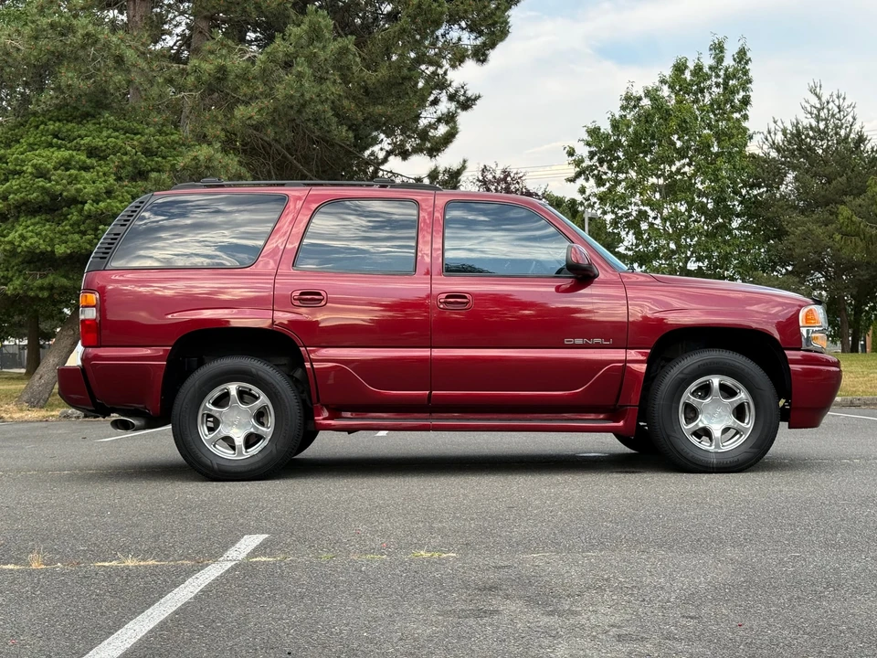 2002 GMC Yukon 2nd Gen - Image 16 of 31