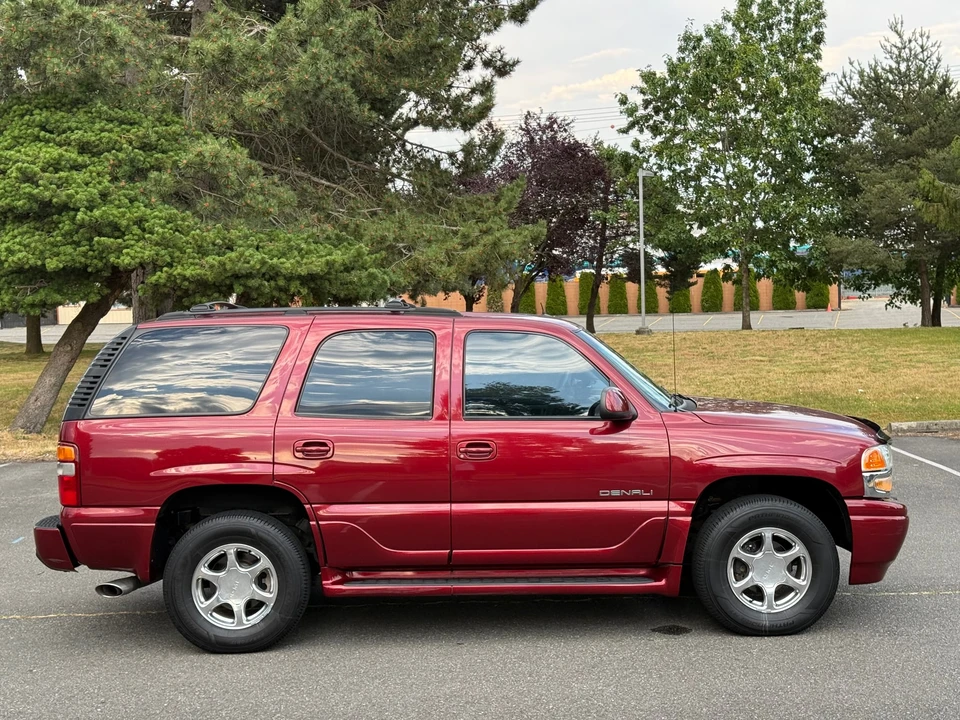 2002 GMC Yukon 2nd Gen - Image 14 of 31
